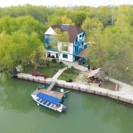 Pensiunea Uzlina Тулча Екстериор снимка