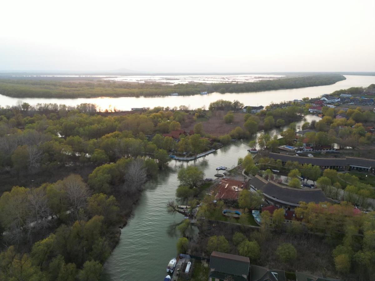 Pensiunea Uzlina Тулча Екстериор снимка